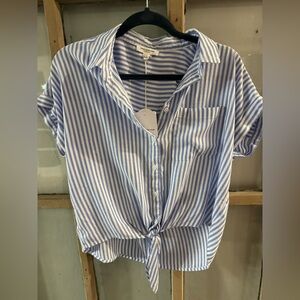 Beach lunch lounge 💙Blue& White Striped Women's Top with front knot/cap sleeves